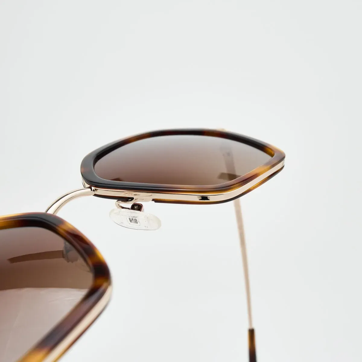 Lunettes Agatha hexagonales oversize — Charisme élégant