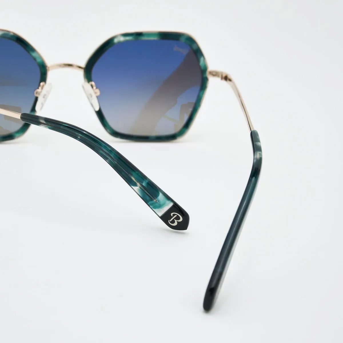 Lunettes Agatha hexagonales oversize — Charisme élégant
