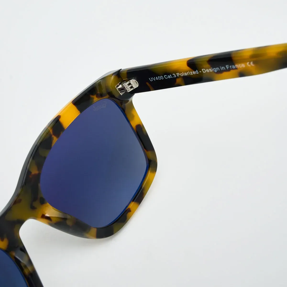 Gina Retro Square — Glamorous Butterfly