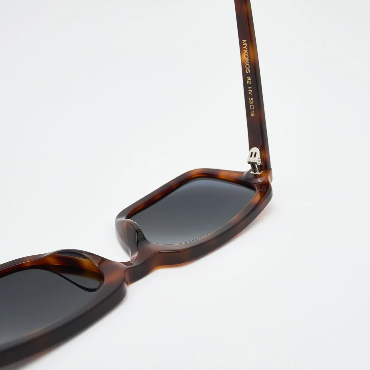 Mykonos Sunglasses – Retro 90s Square Frame