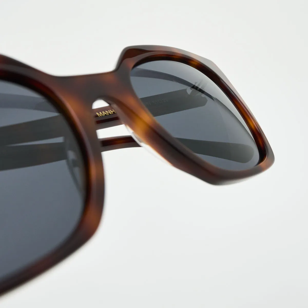 Manhattan Women’s Sunglasses – Retro 60s Butterfly