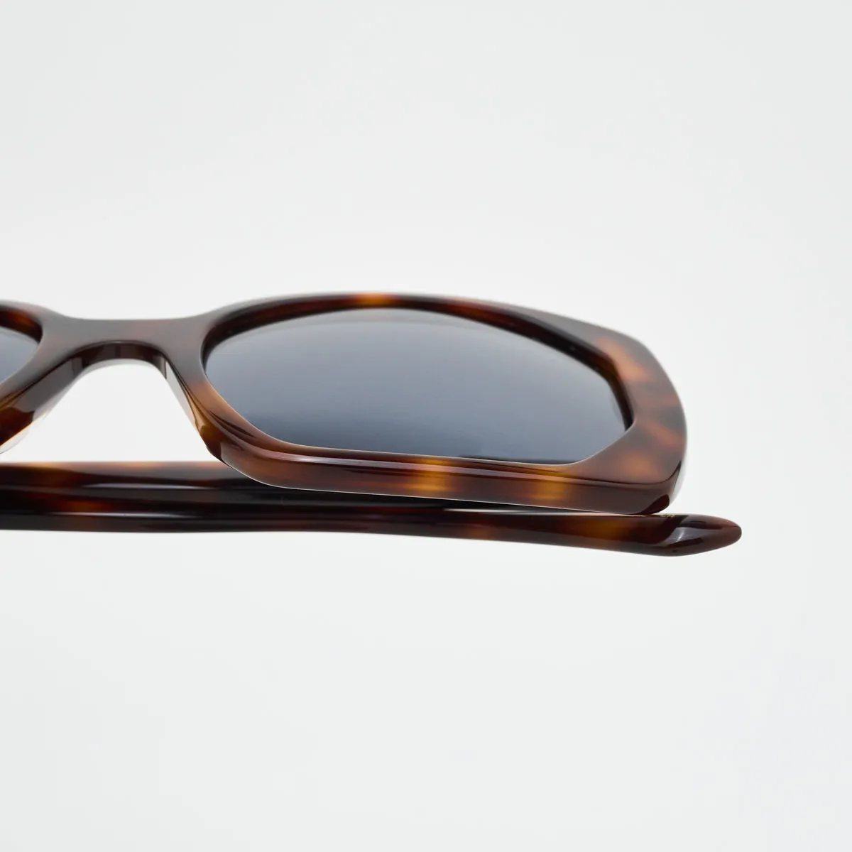Petra Sunglasses – Trendy Architectural Geometric Design