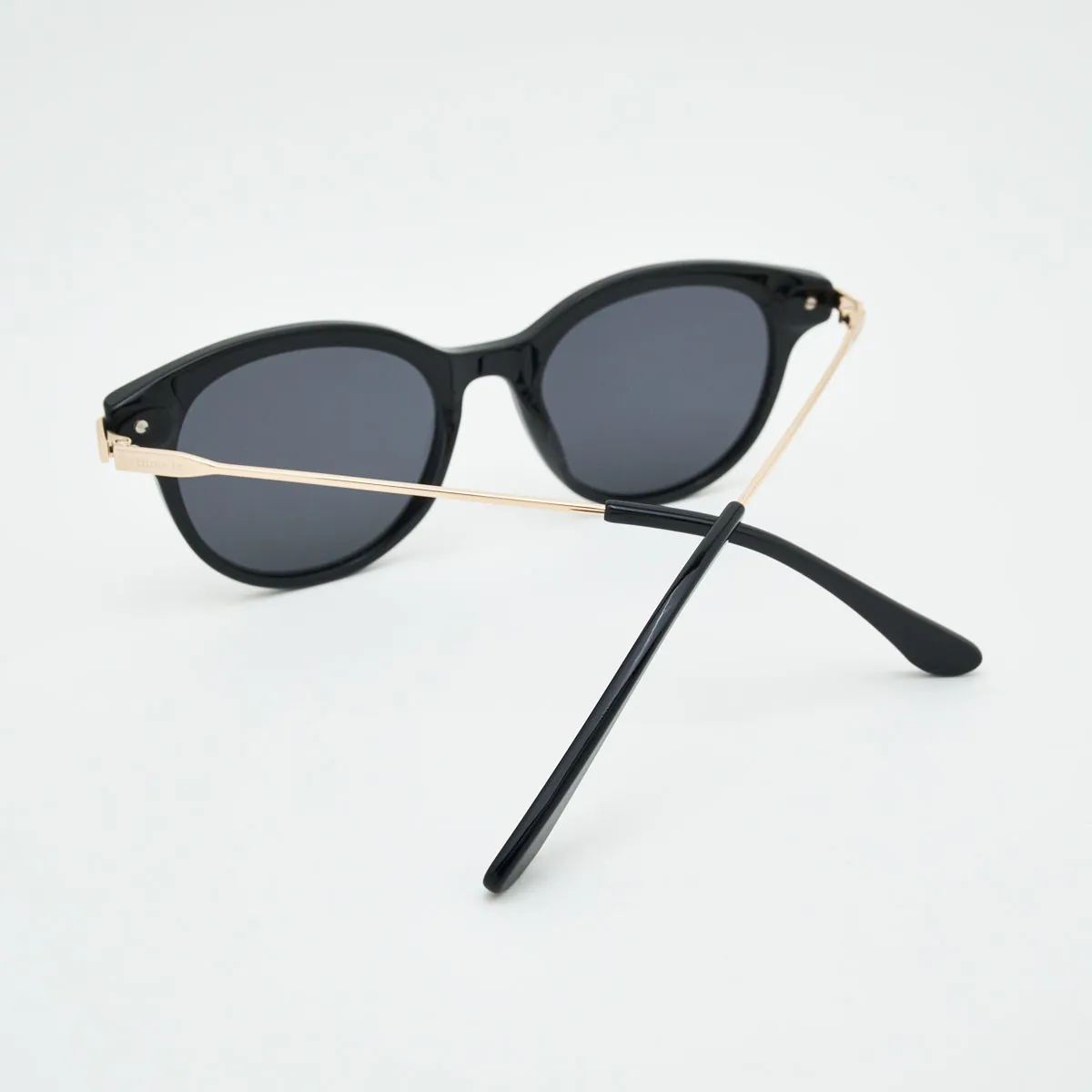 Malaga Butterfly Sunglasses – Refined Andalusian Elegance