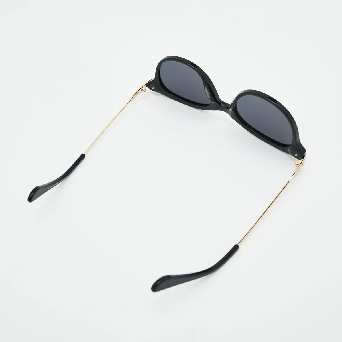 Malaga Butterfly Sunglasses – Refined Andalusian Elegance