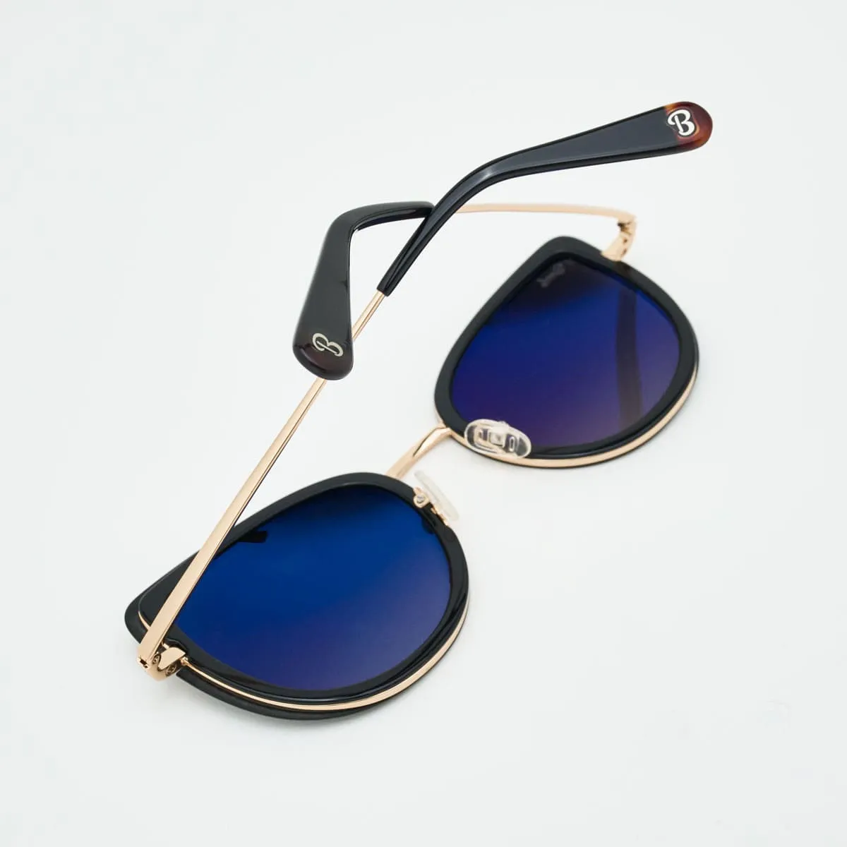 Lunettes Giulia oversize papillon — Glamour élégant
