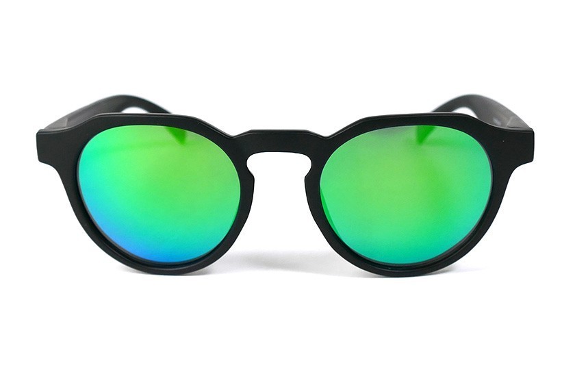 Black - Green glasses - Black