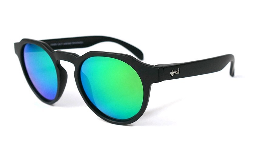 Black - Green glasses - Black