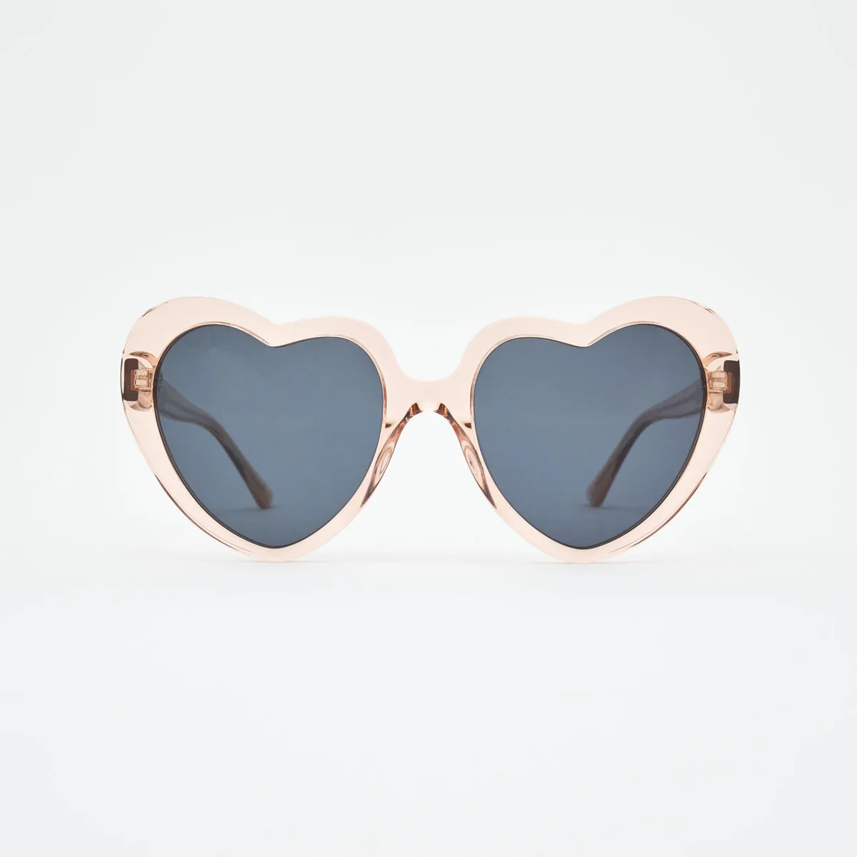 Venezia Sunglasses – Trendy Heart-Shaped Frame 2025
