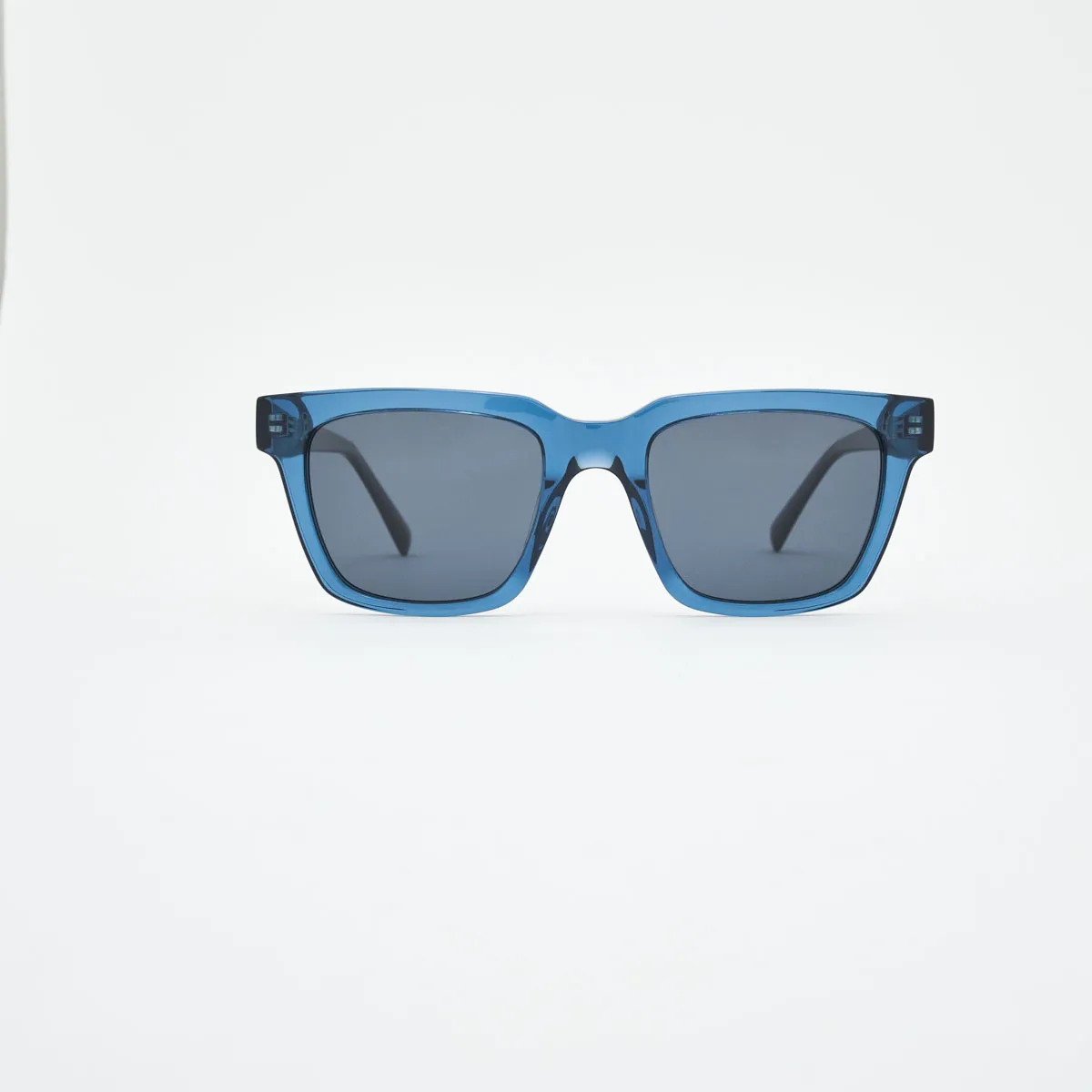 Tokyo Sunglasses – Trendy Unisex Rectangular Frame