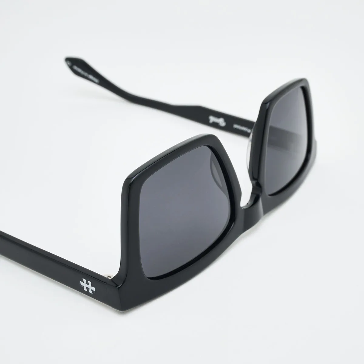Hellshade – Black Sunglasses Hellfest Edition | Binocle