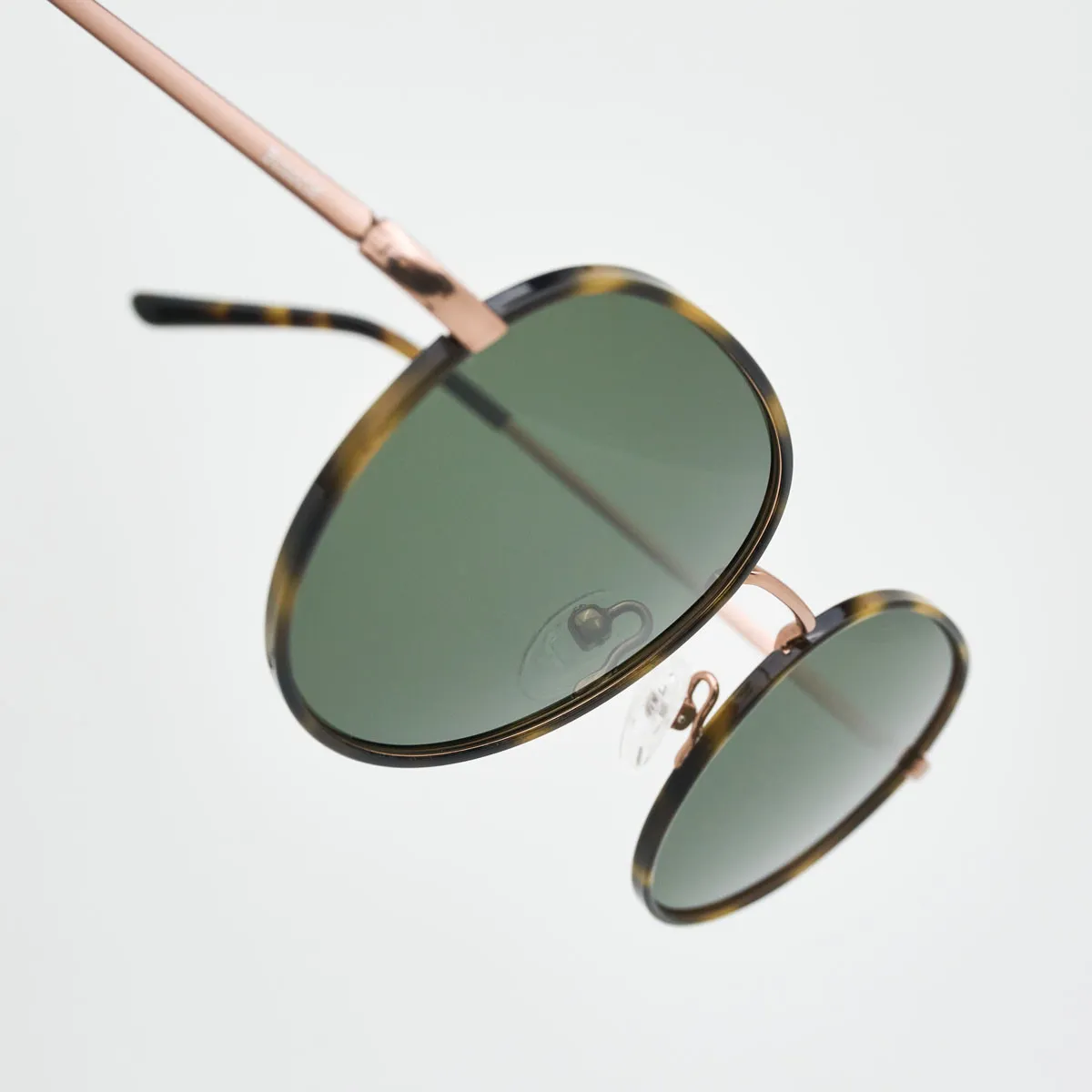 Toronto Round Metal Sunglasses – Modern Sophistication