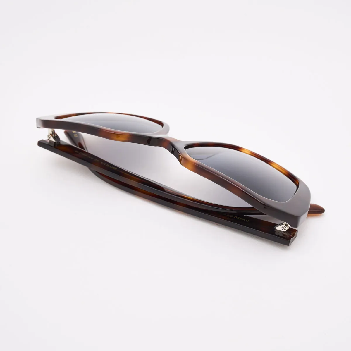 Sevilla Oversized Sunglasses – Trendy Square Summer 2025