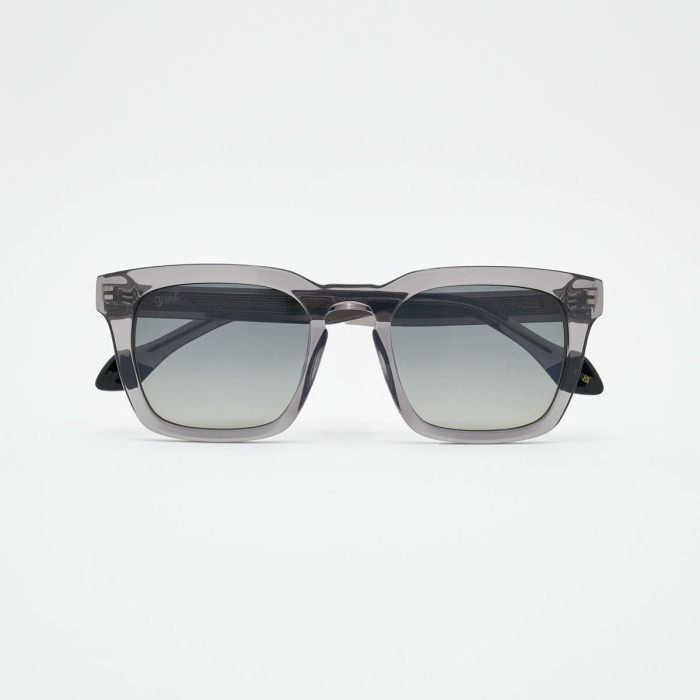 Matt Men Premium — Structured Elegance