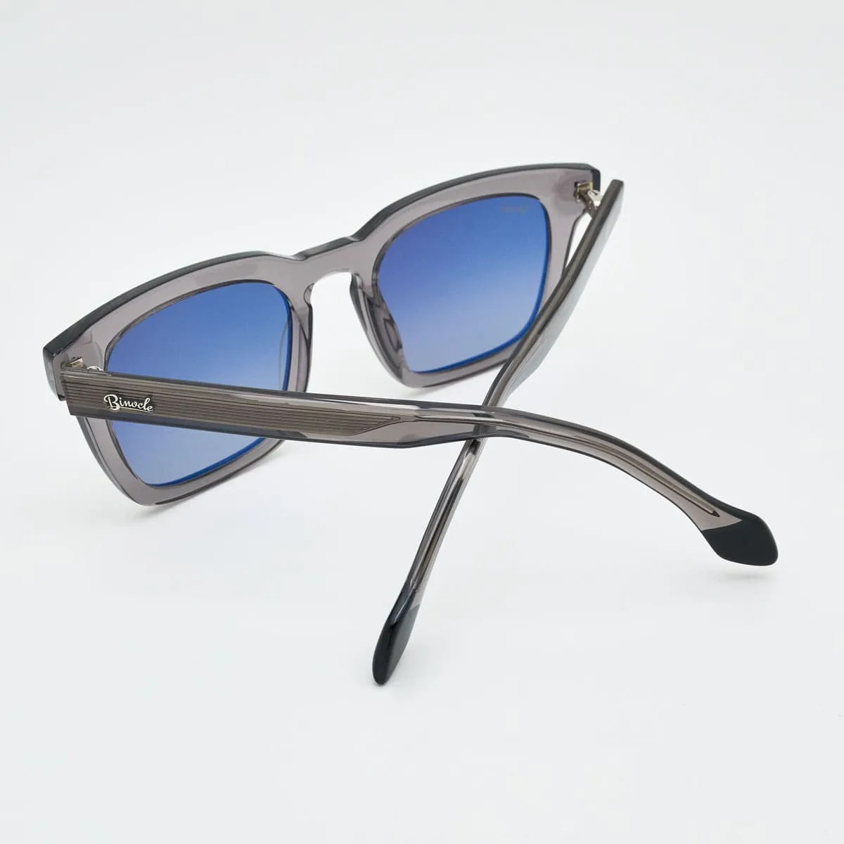 Matt Men Premium — Structured Elegance