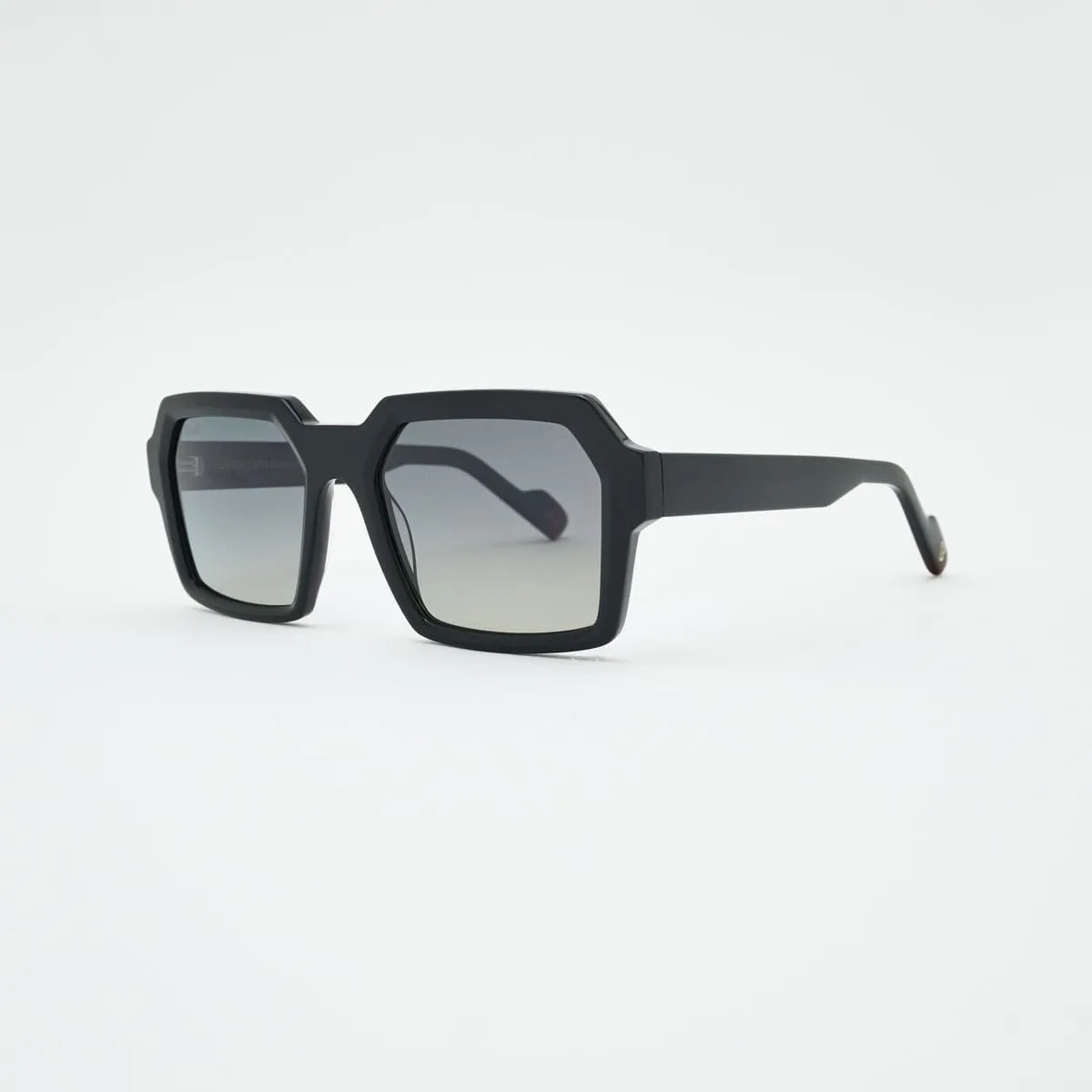 Tyler Geometric — Bold Design Large Face