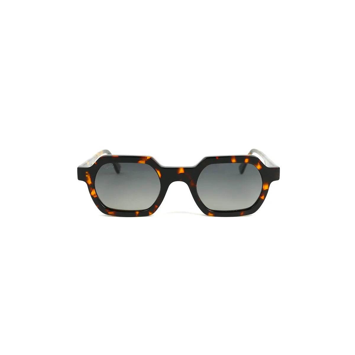 John Outlet – Style Minimaliste à Prix Réduit