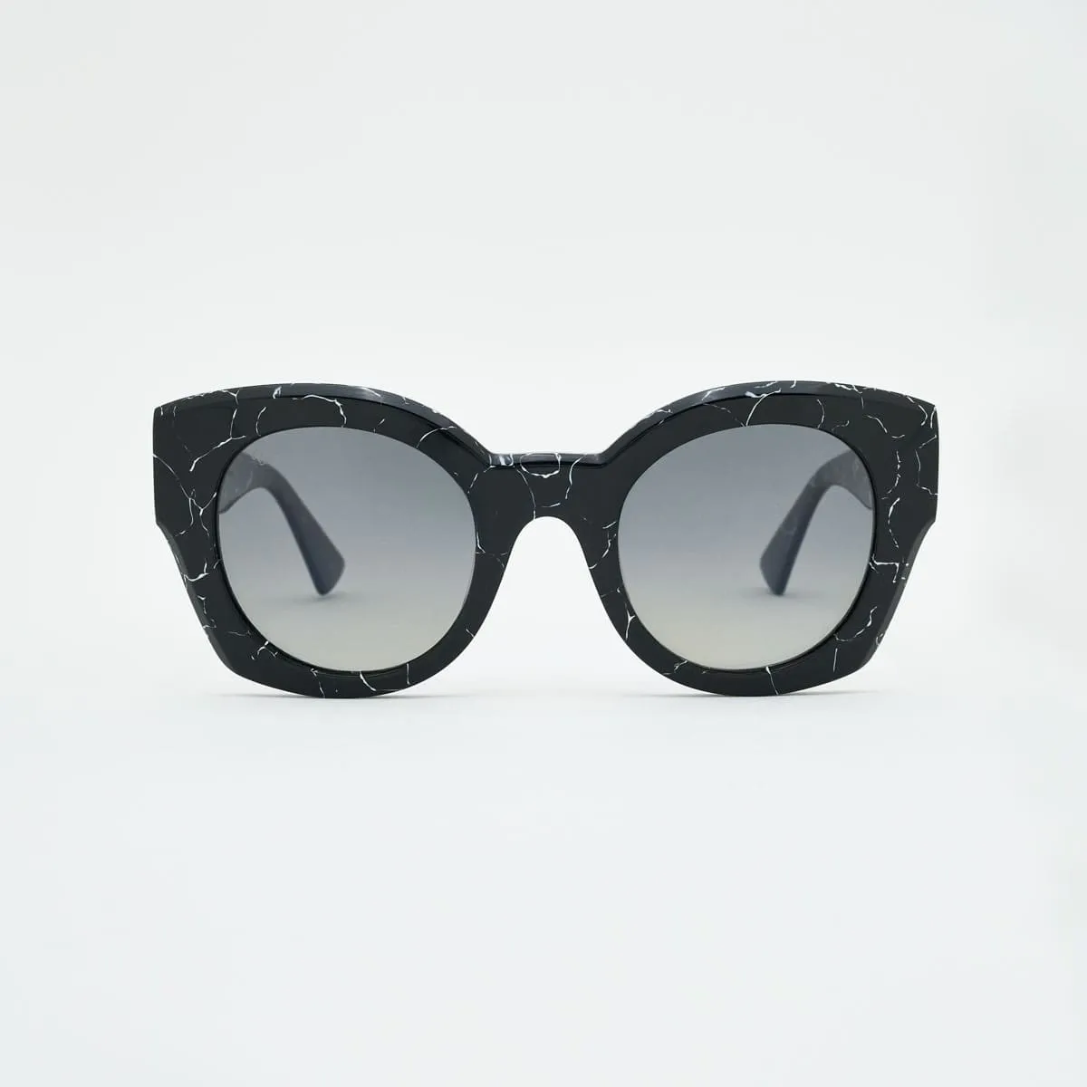 Gabriella Faceted Women — Elegant Creativity