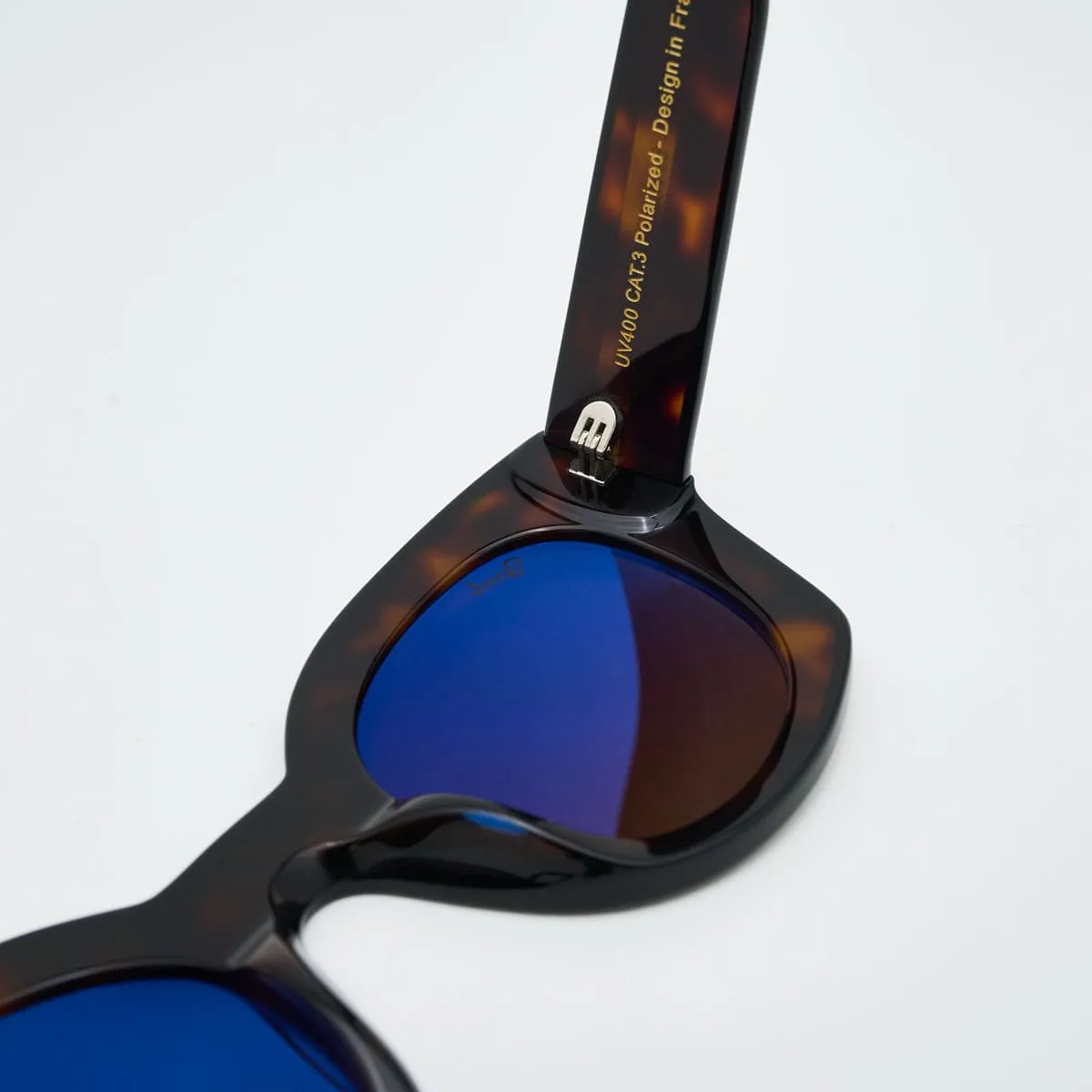 Gabriella Faceted Women — Elegant Creativity
