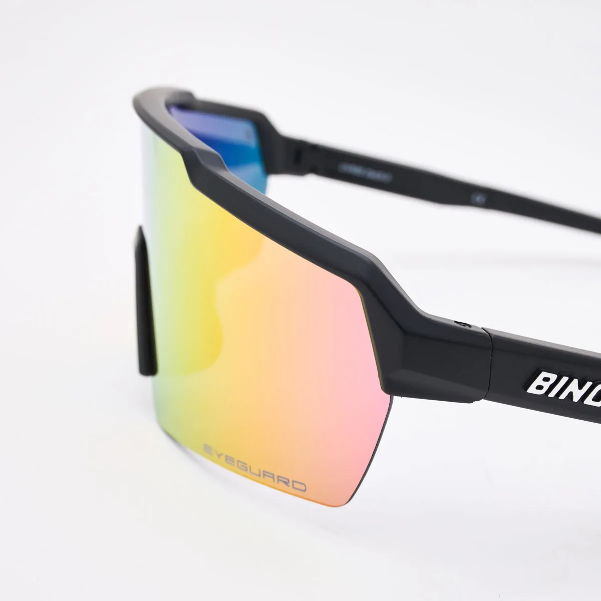Sprint Pink polarized sports sunglasses – enhance contrast and sharpen your view of the terrain