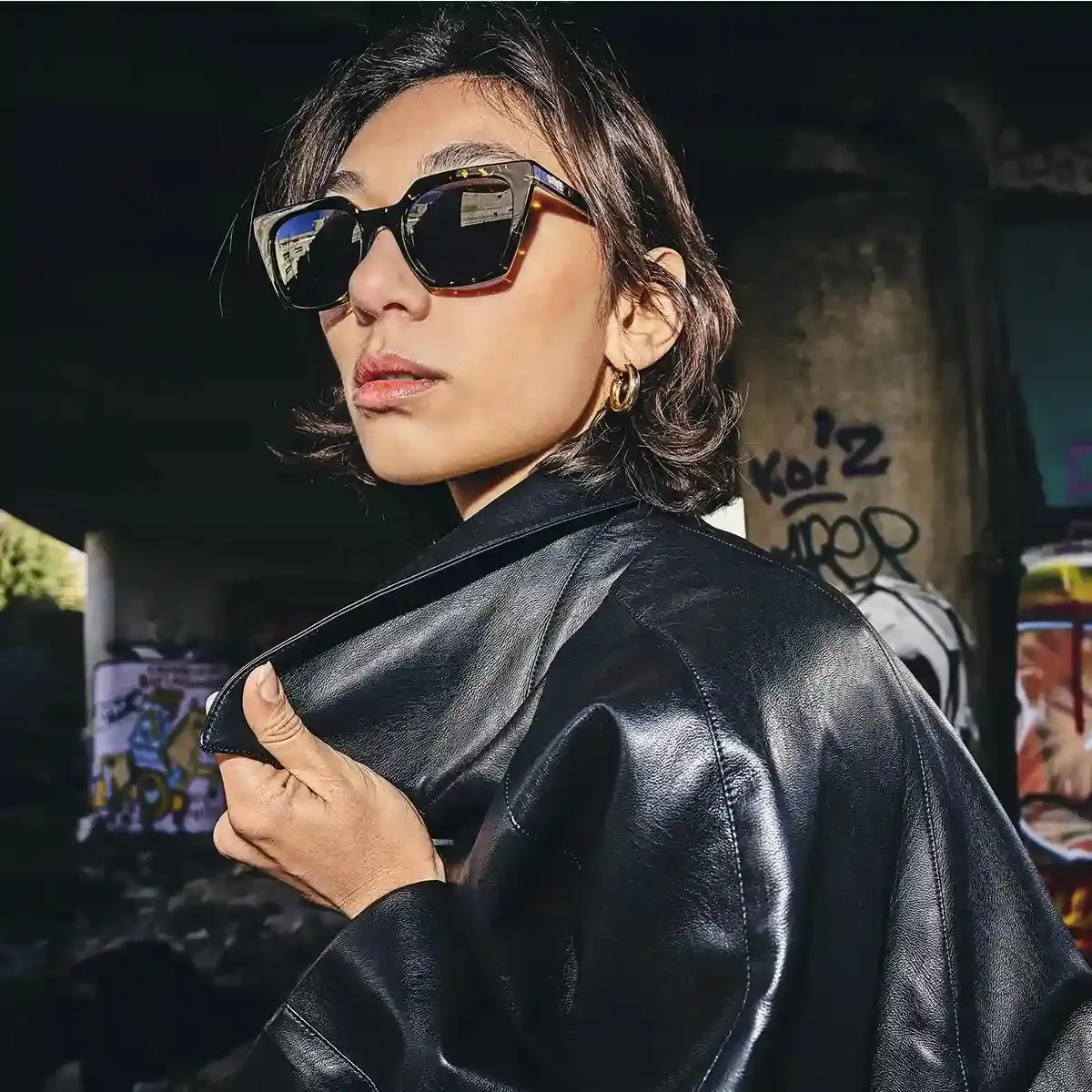 Manhattan Women’s Sunglasses – Retro 60s Butterfly