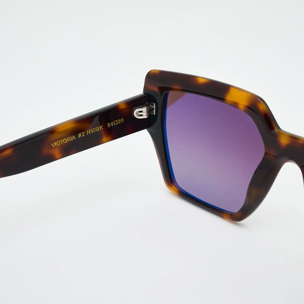 Lunettes Victoria carrées — Élégance volumétrique
