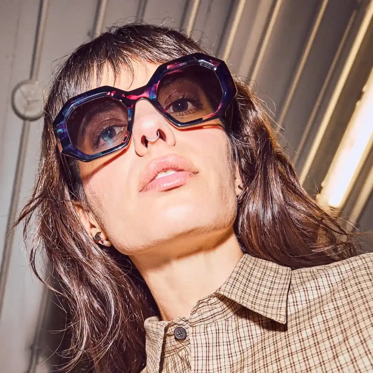 Claudia Geometric Women — Timeless Elegance