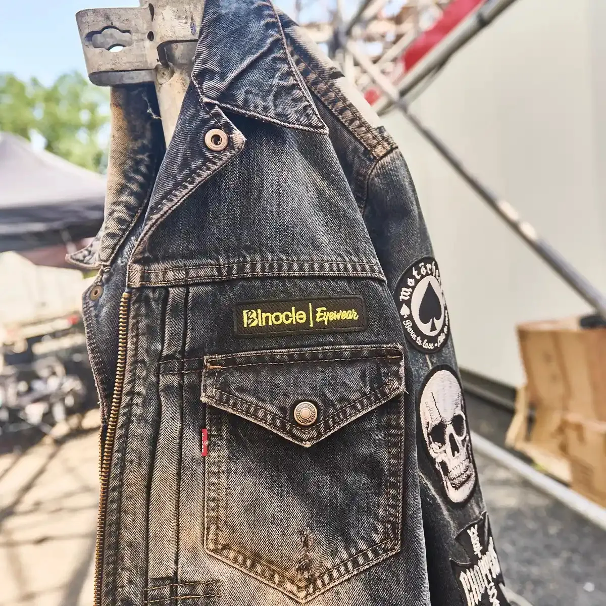 Patch thermocollant Binocle | Logo brodé officiel