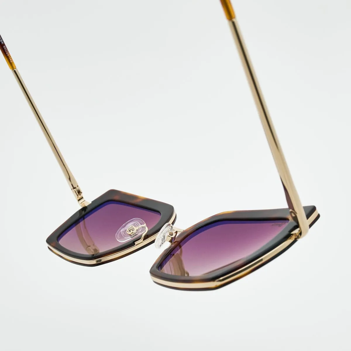 Lunettes Veronika carrées — Modernité élégante libre