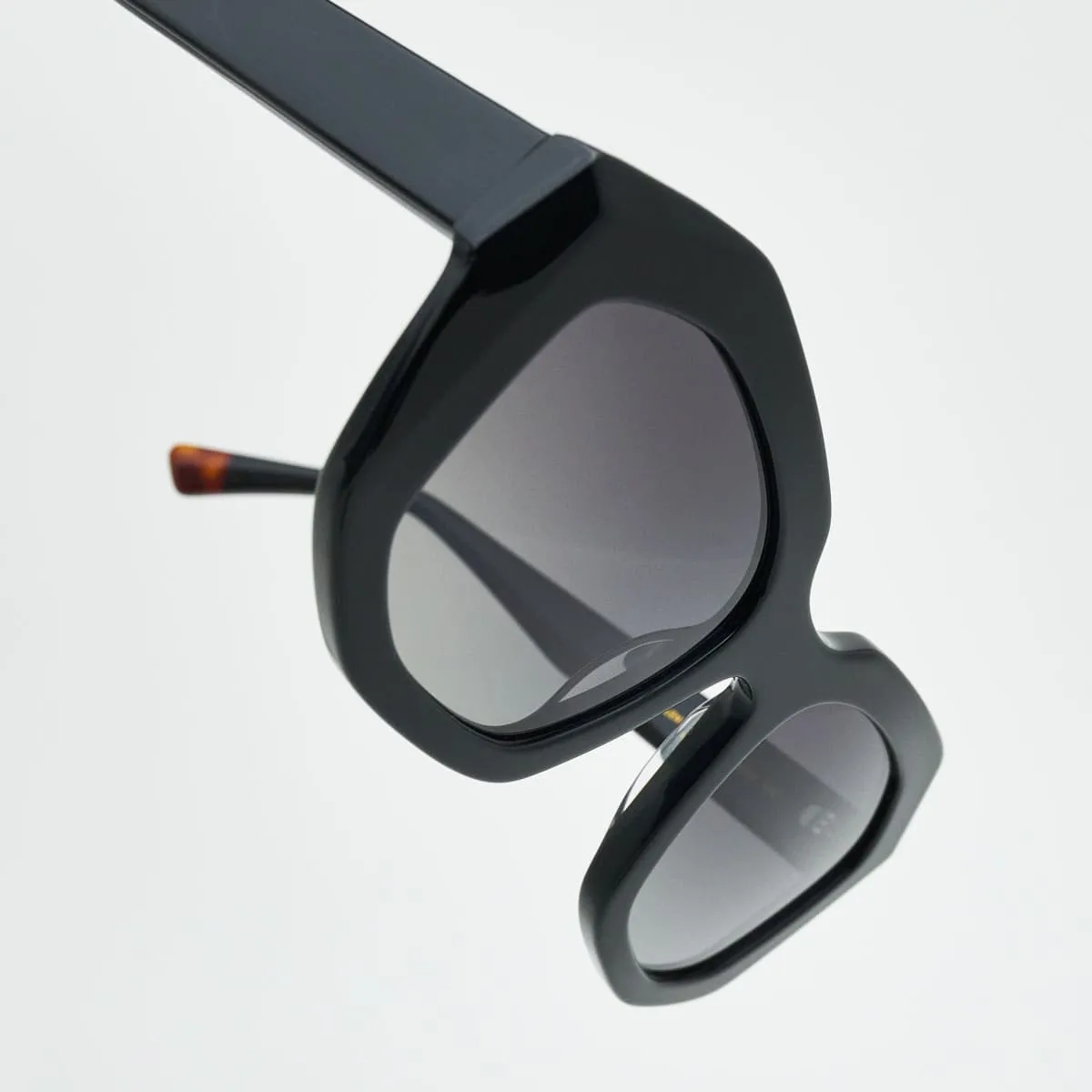Valentina Faceted Italian — Bold Glamour