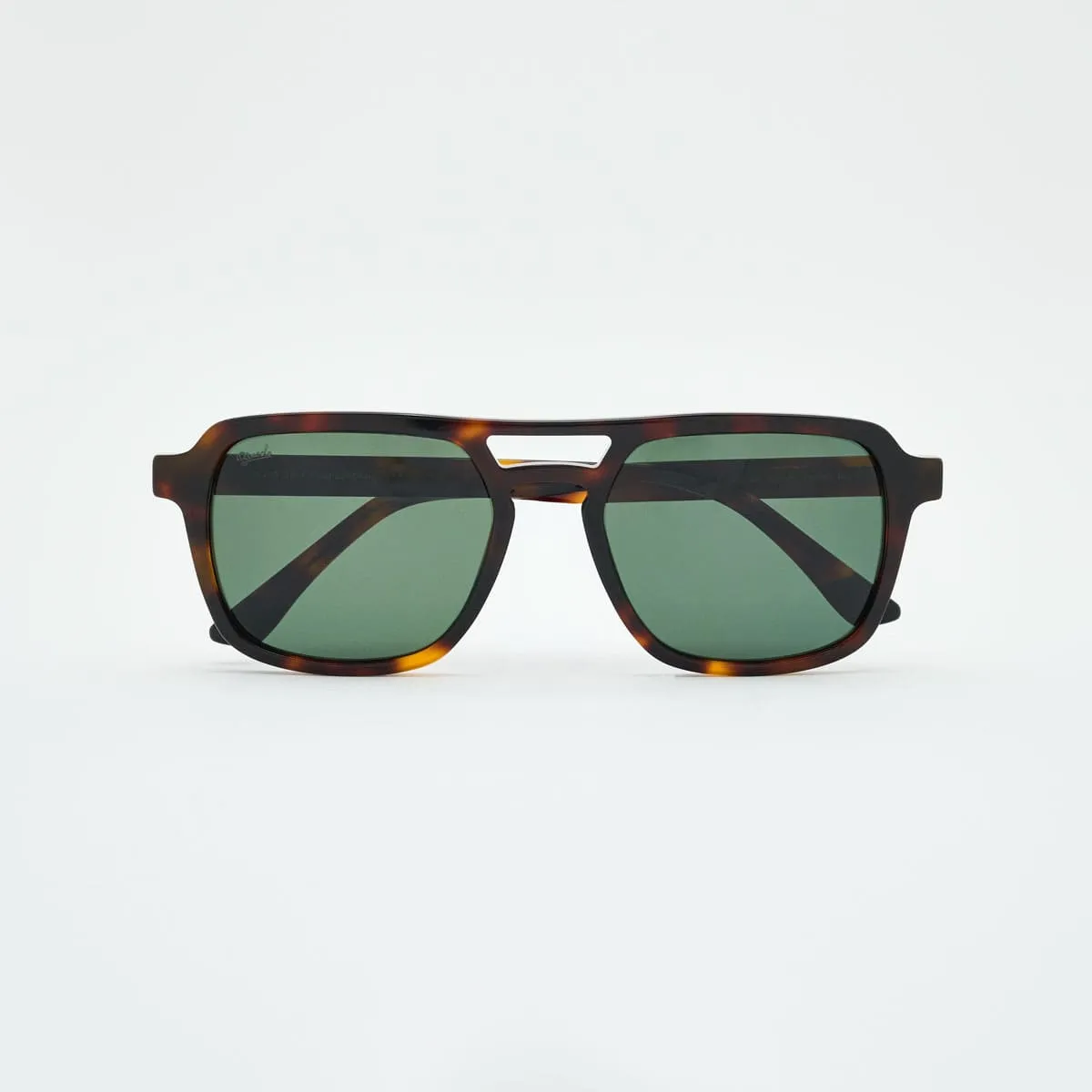 Chandler Pilot Men — Charismatic Class