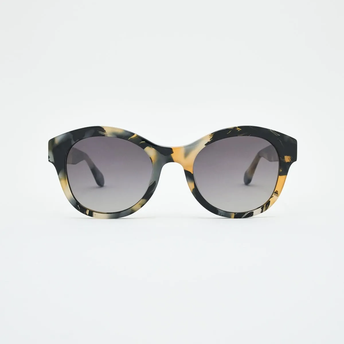 Sophia Butterfly — Refined Casual Elegance