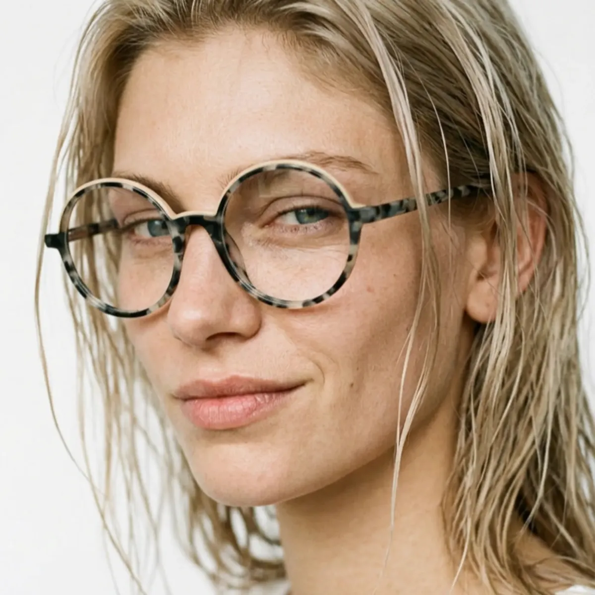 Choo - Feminine Round Optical Glasses| Binocle Eyewear