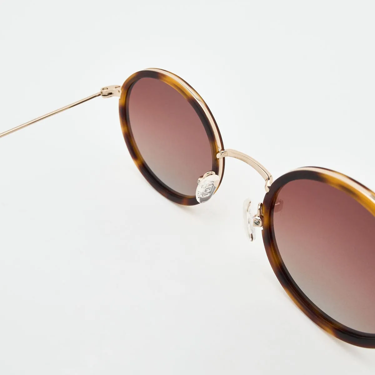 Amsterdam Round Unisex Sunglasses – Trendy Hippie Chic