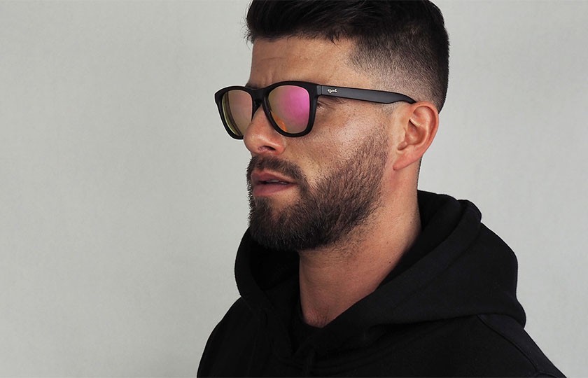 Black - Pink glasses - Black