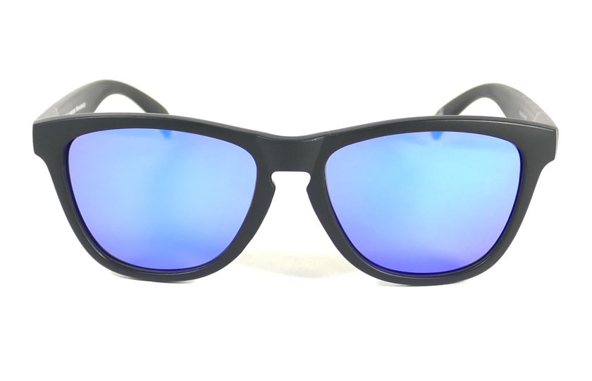 Black - Blue glasses - Black