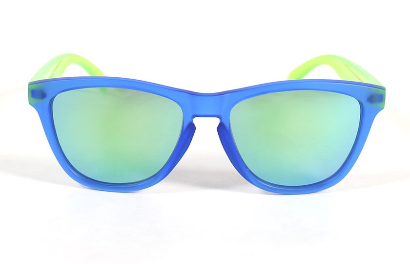 Blue - Green glasses - Green