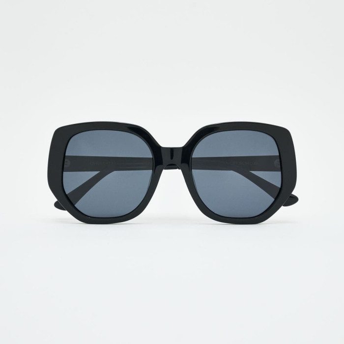 Capri Oversized Women’s Sunglasses – Elegant Italian Trapeze