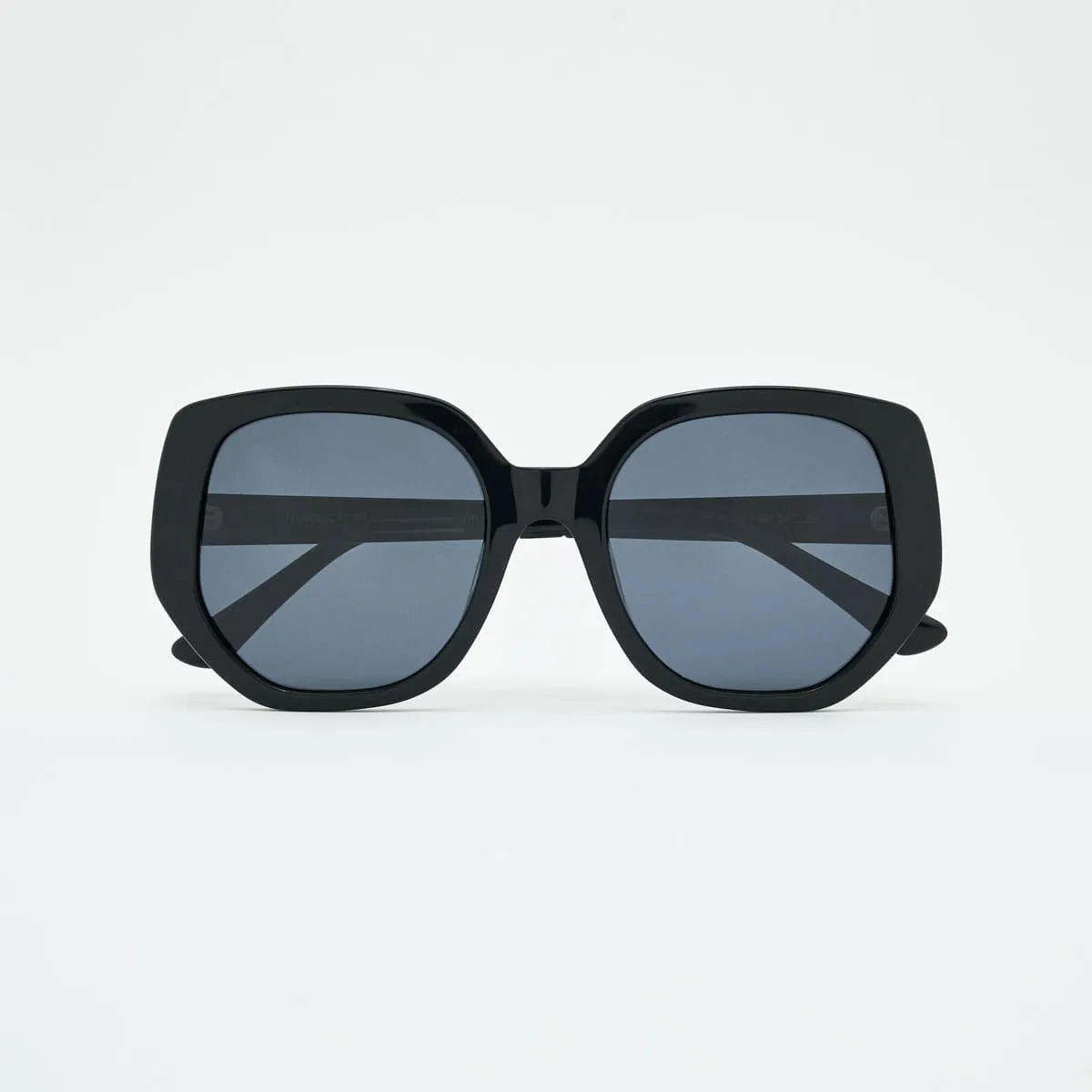 Capri Oversized Women’s Sunglasses – Elegant Italian Trapeze