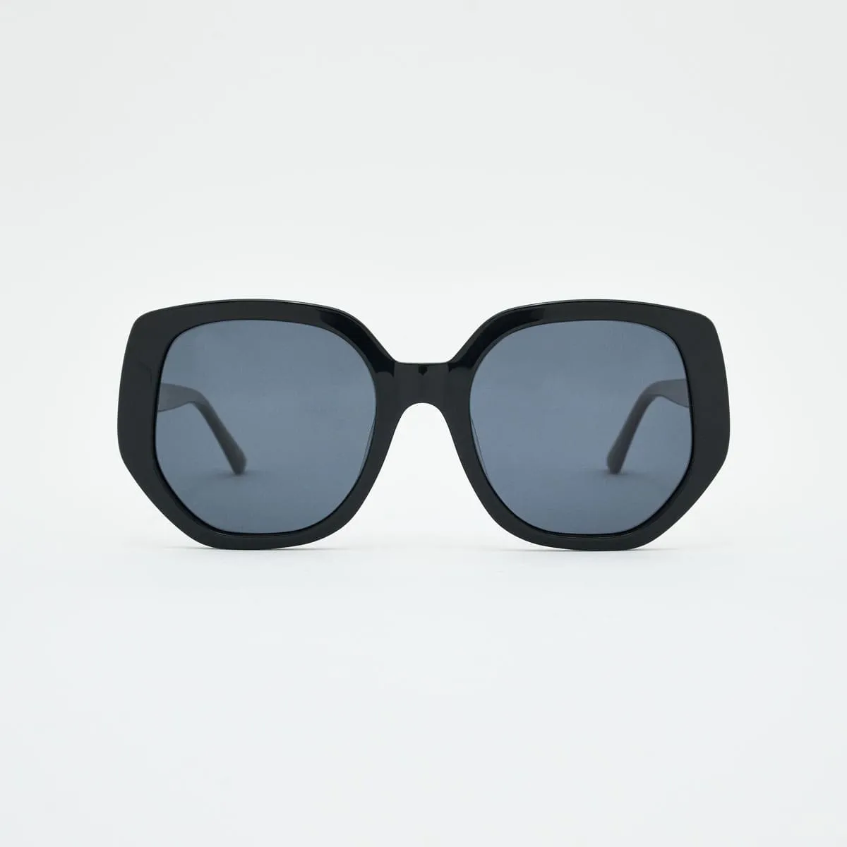 Capri Oversized Women’s Sunglasses – Elegant Italian Trapeze