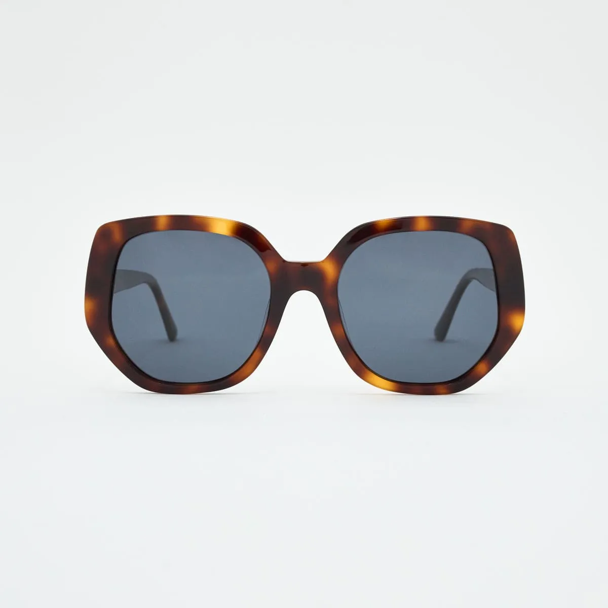 Capri Oversized Women’s Sunglasses – Elegant Italian Trapeze