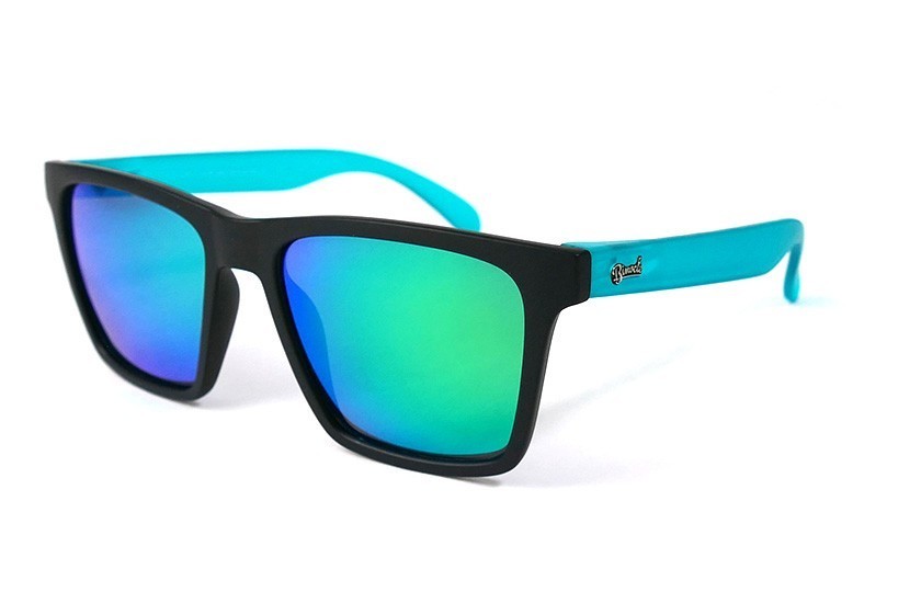 Black - Glasses Green - Duck Blue