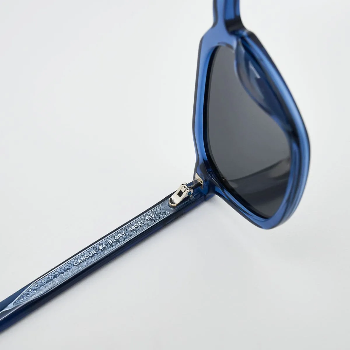 Cancun Sunglasses – Small Size Trendy Tropical Urban
