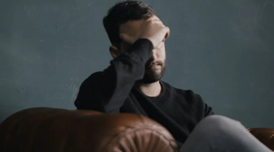 Quels sont les symptômes d'une migraine ophtalmique ?