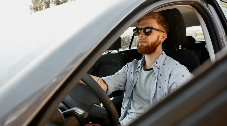 Comment choisir ses lunettes de soleil pour conduire ?